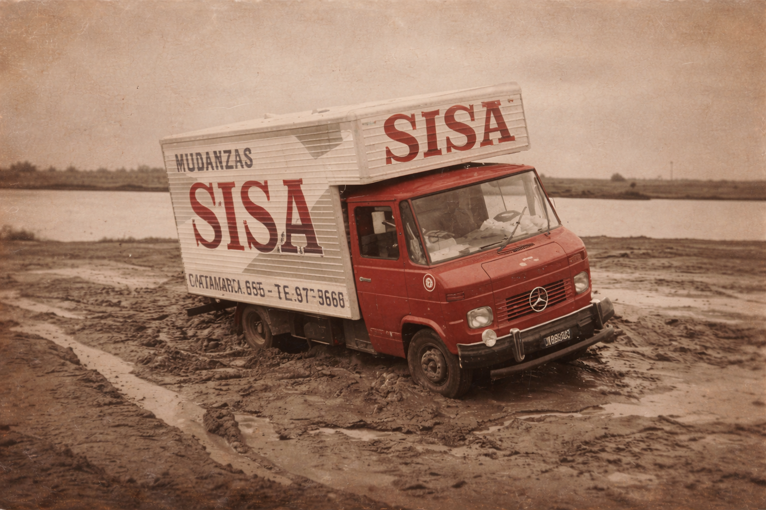 Camion de SISA en 1970 realizando una mudanza 